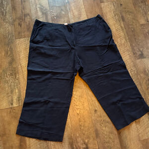 Women's Ruby Rd. Navy Capris 24W